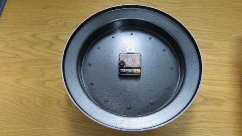 Awesome Modern Carrol Boyes Aluminium Round Wall Clock With Second Hand In Working Order (Relisted )