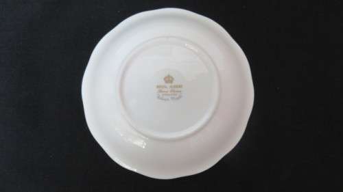 Gorgeous Vintage Royal Albert Bone China `Silver Maple` Small Bowl