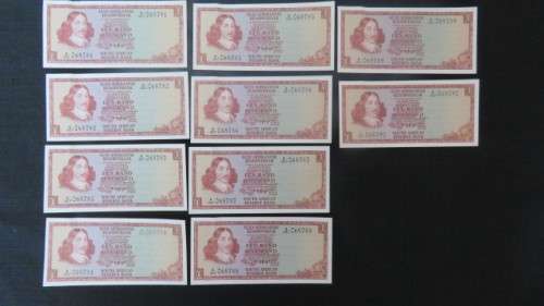 Ten RSA One Rand Notes. TW de Jongh.Serial Numbers in Sequence. Mint Condition. BIDDING PER NOTE.