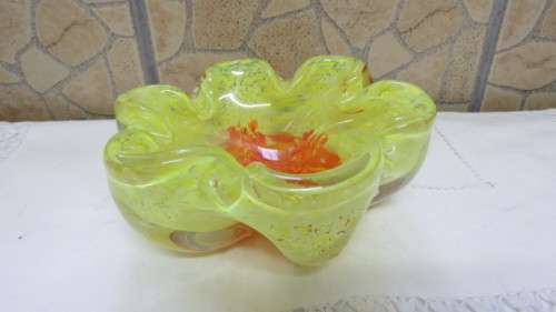 Stunning Vintage Murano Yellow/Orange Sommerso Style (Layered Glass) Heavy Round Ashtray 16 x 16cm