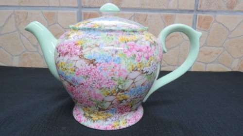 Beautiful Vintage Shelley Fine Bone China Chintz `Rock Garden` Pattern Teapot C. 1950