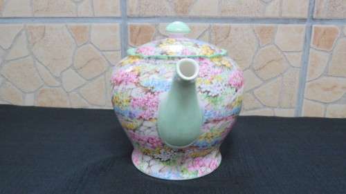 Beautiful Vintage Shelley Fine Bone China Chintz `Rock Garden` Pattern Teapot C. 1950