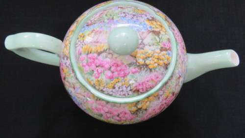 Beautiful Vintage Shelley Fine Bone China Chintz `Rock Garden` Pattern Teapot C. 1950