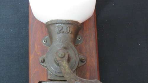 Fantastic Vintage German Wall Mounted Kaffee (Coffee) Grinder Circa 1940s 37,5 x 13,5cm