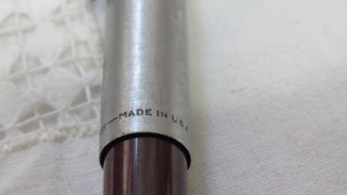 Vintage Sheaffer Quasi Imperial 330 Burgundy Fountain Pen With Steel Inlaid Nib. No Ink. L: 12,8cm