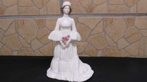 Stunning Vintage Coalport Bone China Ladies of Fashion `The Bride` Figurine H: 23cm
