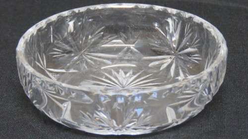 Pretty Vintage Edinburgh Scotland Small Cut Crystal Glass Trinket Bowl D: 9,7 cm H: 3 cm
