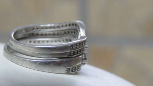 Gorgeous Sterling Silver Cuddle Triple Set Ring With Clear Stones Size R 7.7g