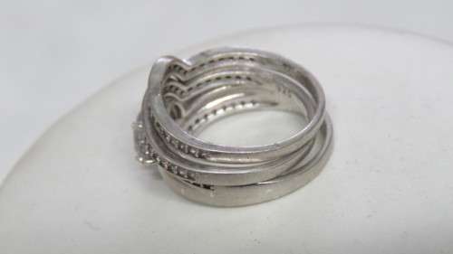 Gorgeous Sterling Silver Cuddle Triple Set Ring With Clear Stones Size R 7.7g