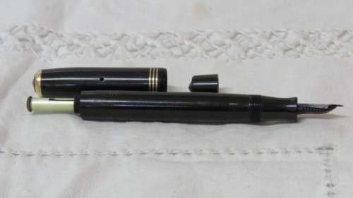 Vintage Parker Vacumatic Black Celluloid Fountain Pen With Parker Nib L: 13 cm