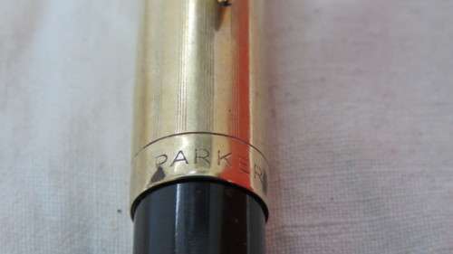Vintage Parker 51 Black Fountain Pen With Hooded Nib and 1/10 14ct. Rose Gold Lid L: 13.5cm