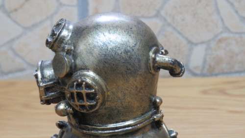 Interesting Vintage Mounted Desco MkV United States Navy Deep Sea Diving Helmet Paperweight H: 14 cm