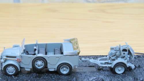 Boxed Amercom Collection Steyr 1500/A01 + 2cm Flak 1943 Military Vehicle Scale 1:72 L: 11,5cm