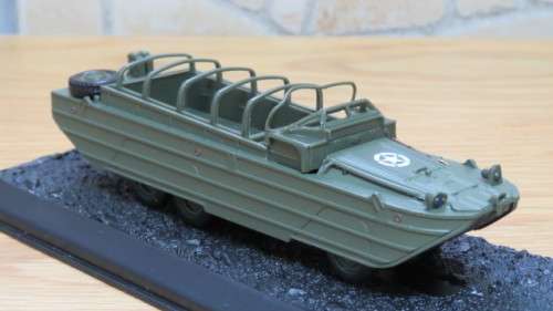 Boxed Amercom Collection GMC DUKW 353 - 1944 U.S. Military Vehicle Scale 1:72 L: 135 mm