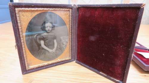 Lot of Three Victorian Ambrotypes and One Daguerreotype in Full Split Cases. Details in Description
