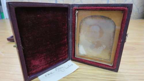Lot of Three Victorian Ambrotypes and One Daguerreotype in Full Split Cases. Details in Description