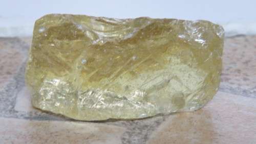 Gorgeous Golden Apatite Natural Stone Crystal 6,5 x 4 x 3,5 cm