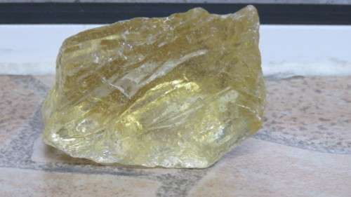 Gorgeous Golden Apatite Natural Stone Crystal 6,5 x 4 x 3,5 cm