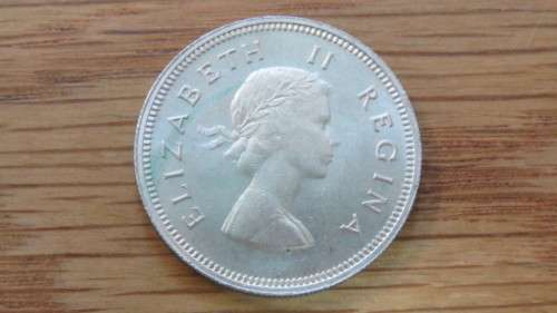 Union of South Africa Silver 1957 Two Shilling Coin 11.3 g