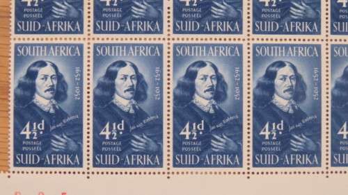 Block of Ten Unused 1952 Union of South Africa Tercentenary of Landing of Van Riebeeck 4 1/2d Stamps