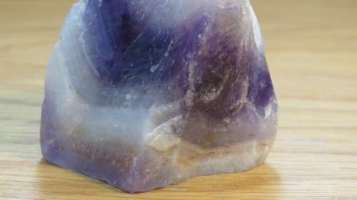 Gorgeous Chunky, Raw, Unpolished Rough Rainbow Flourite Speciman 6,4 x 4,7 x 5 cm