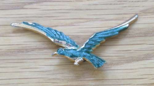 Lot of Eight Vintage Animal and Insect Brooches. Details in Description.