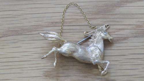 Lot of Eight Vintage Animal and Insect Brooches. Details in Description.