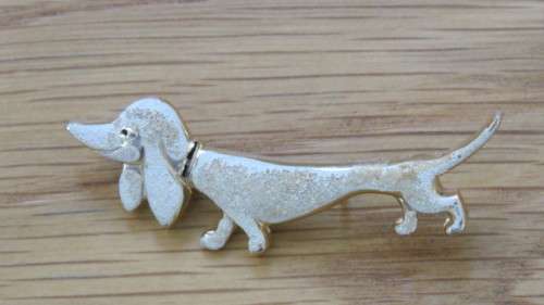 Lot of Eight Vintage Animal and Insect Brooches. Details in Description.