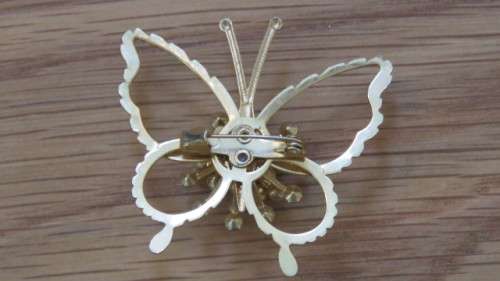 Lot of Eight Vintage Animal and Insect Brooches. Details in Description.