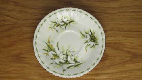 Vintage Royal Albert Bone China Flower of the Month Series (January) `Snowdrop` Teacup and Saucer