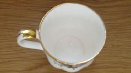 Wonderful Vintage Royal Albert Bone China `Moonlight Rose` Montrose Cup H: 8,5 cm