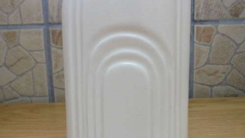 Lovely Vintage Cream Ceramic Linear Vase H: 20,5 cm