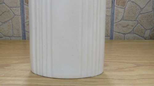 Lovely Vintage Cream Ceramic Linear Vase H: 20,5 cm