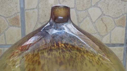 Beautiful Vintage Amber Glass Balloon Vase With Speckled Swirl Pattern H: 27 cm