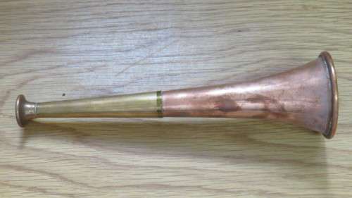 Interesting Quality Well Made Vintage Copper and Brass Hunting Horn No Makers Mark L, 22 cm