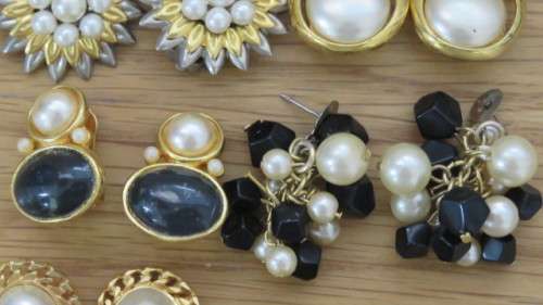 Collection of Fourteen Vintage Pairs of Stud/ Clip On/ Screw On Earrings. Details in Description