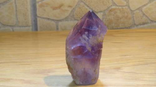 Stunning Amethyst Generator Point With a Whisper of Smoky Quartz Crystal 7,5 x 4 x 3cm