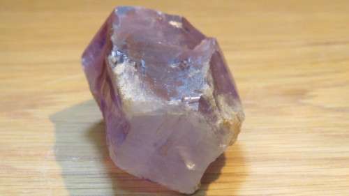 Stunning Amethyst Generator Point With a Whisper of Smoky Quartz Crystal 7,5 x 4 x 3cm