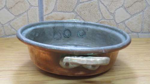 Wonderful Vintage Copper 6-Egg Poacher/Escargot Pan With Brass Handles D: 16 cm H: 5 cm