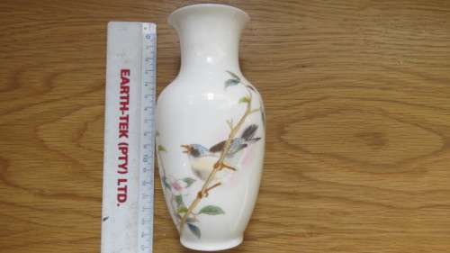 Beautiful Vintage Kakesu Collection Meadowlark Bird Floral Japanese Porcelain Vase H: 15,5 cm