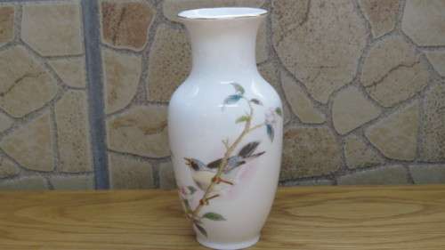 Beautiful Vintage Kakesu Collection Meadowlark Bird Floral Japanese Porcelain Vase H: 15,5 cm
