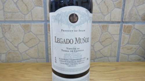 Sealed 750ml Bottle of Legado Munoz 2004 Merlot Product of Spain