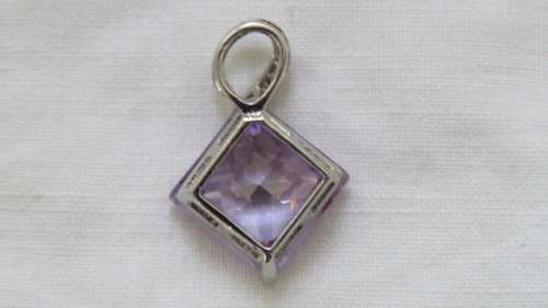 Vintage Sterling Silver and Amethyst Coloured Stone Pendant With Clear Stones 2,8 x 2 cm 5.5 g