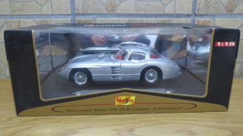 Vintage Boxed Maisto `Premiere Edition` #36898 Mercedes-Benz 300 SLR Coupe `Unlenhaut` Scale 1:18
