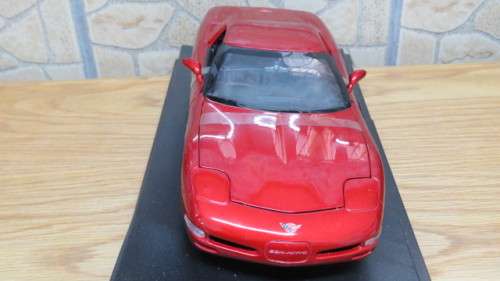 Fantastic Boxed Vintage Hot  Wheels Custom Candy-Red Paint C5 Corvette Scale 1:18