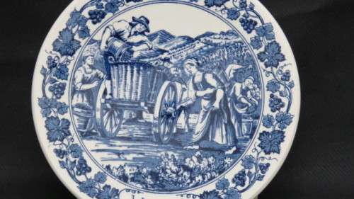 Fantastic Vintage Blauw Delfts Royal Distel Handpainted `Wijnoogst` Small Plate D: 16 cm