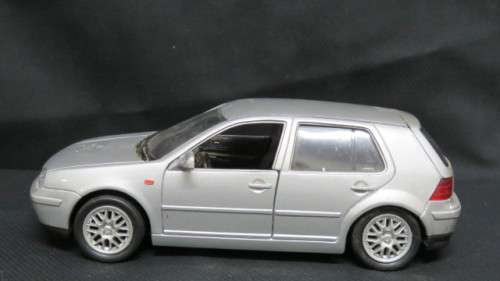 Awesome Vintage Welly #9378 Volkswagen Golf IV Scale 1:24 L: 17 cm