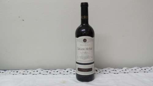 Sealed 750ml Bottle of Legado Munoz 2004 Merlot Product of Spain