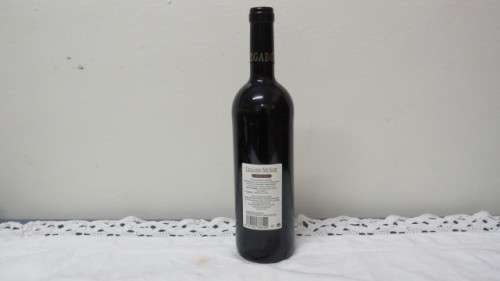 Sealed 750ml Bottle of Legado Munoz 2004 Merlot Product of Spain