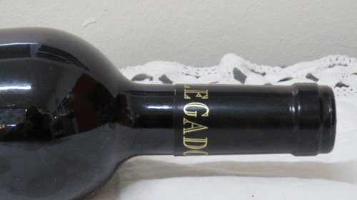 Sealed 750ml Bottle of Legado Munoz 2004 Merlot Product of Spain